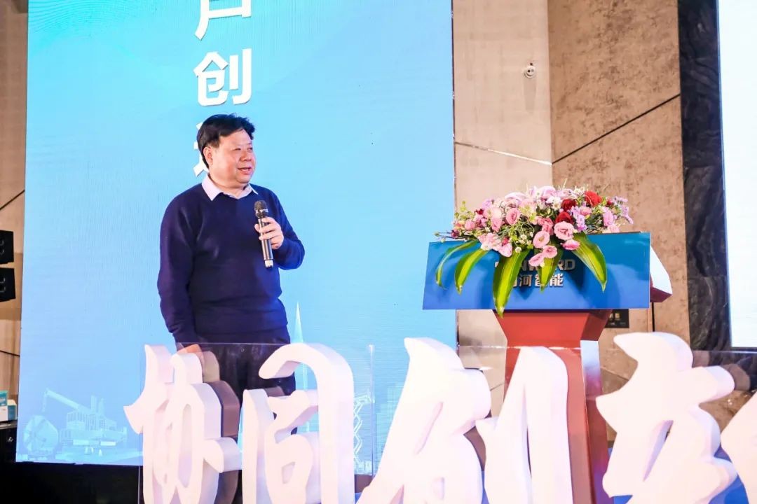 饕餮盛宴！开云官方注册-开云(中国)
智能•建华建材预制桩施工装备与技术交流会隆重召开