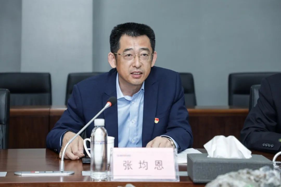 以党建促业务，以业务强党建——青岛西海岸公用事业集团考察开云官方注册-开云(中国)
智能