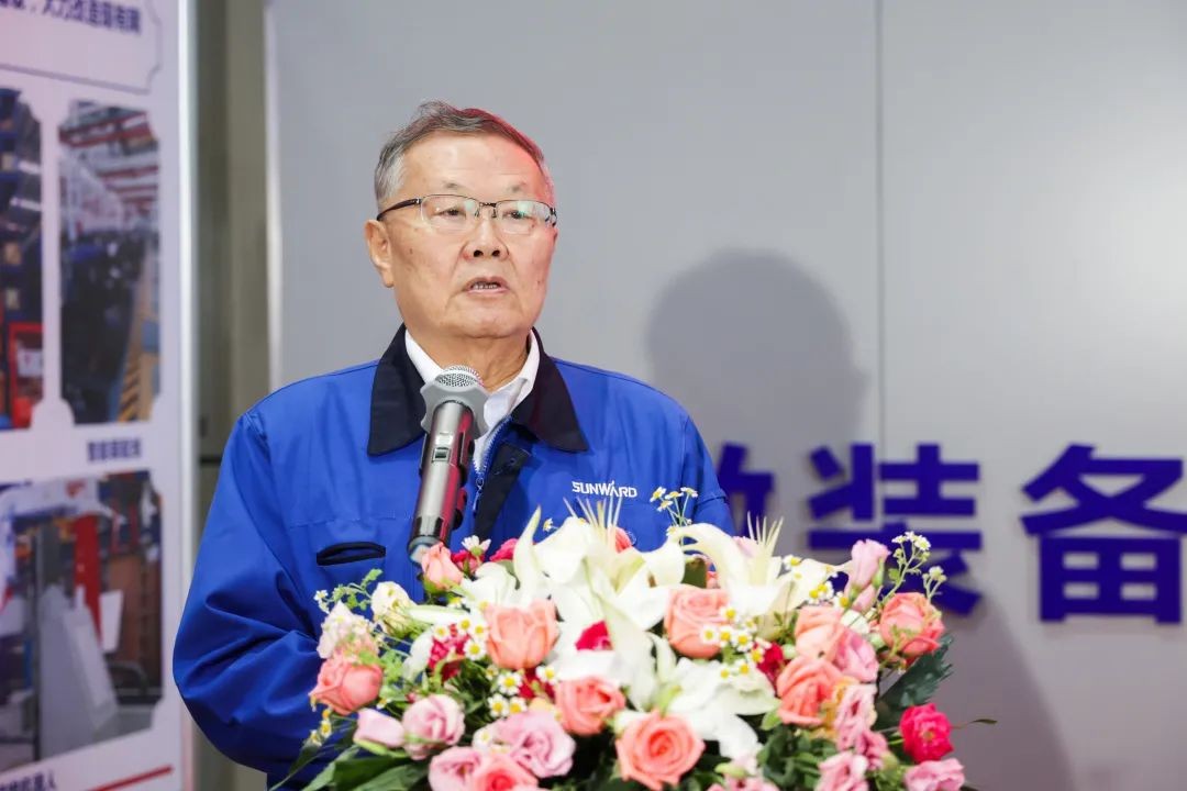 牢记嘱托攀高地 应急救援有开云官方注册-开云(中国)
 开云官方注册-开云(中国)
智能隔离带挖掘机批量发货