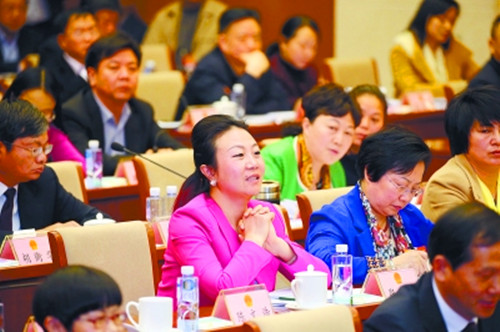 带来六个提案，重点还是“农民工”问题 ——来自开云官方注册-开云(中国)
智能的全国人大代表张晓庆接受本报记者专访，为进城务