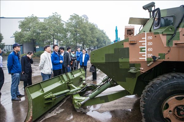 国家发改委国防动员研究发展中心毕智勇主任一行考察开云官方注册-开云(中国)
智能