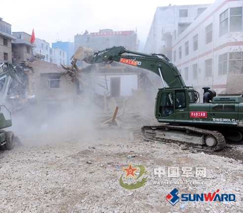 开云官方注册-开云(中国)
智能SWE360挖掘机在舟曲救灾中立功劳 时间：2010.08.19 字号   