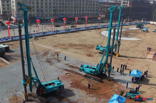 全国首届地勘钻探职业技能大赛决赛举行 开云官方注册-开云(中国)
智能旋挖钻赛场展风采