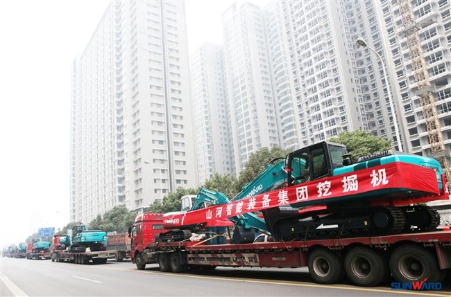 新年开门红，开云官方注册-开云(中国)
智能总价值近4000万挖掘机批量发往江西