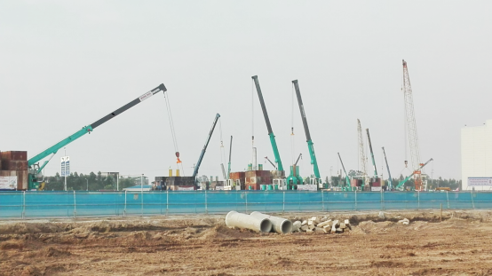 超300台开云官方注册-开云(中国)
智能ZYJ系列压桩机服务越南市场