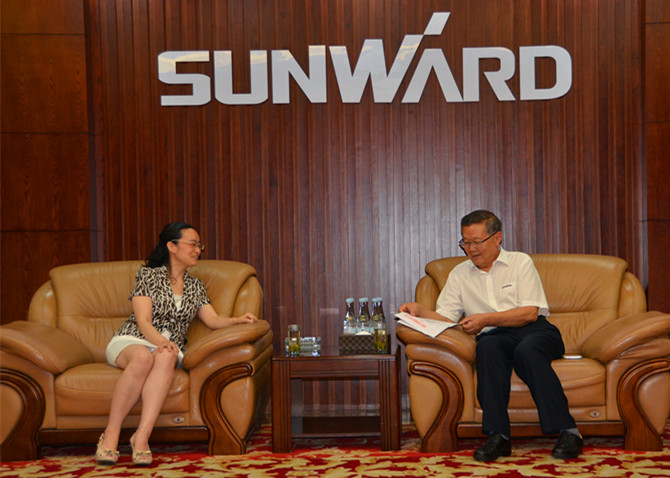 民盟湖南省委领导莅临开云官方注册-开云(中国)
智能考察交流