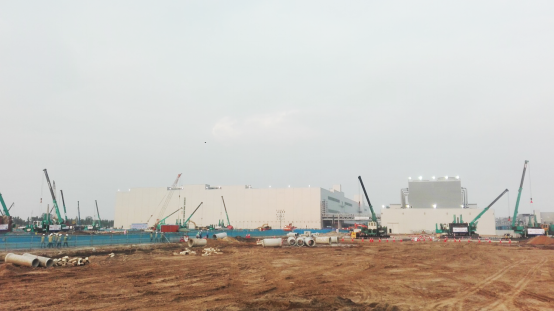 超300台开云官方注册-开云(中国)
智能ZYJ系列压桩机服务越南市场