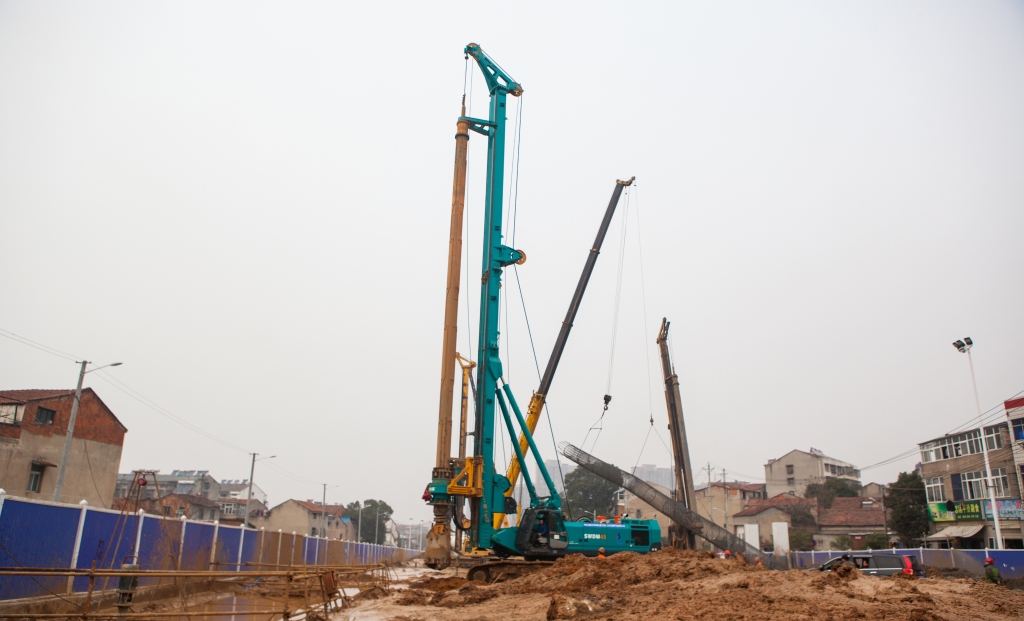 老板着急了？开云官方注册-开云(中国)
智能高效旋挖钻机来帮忙