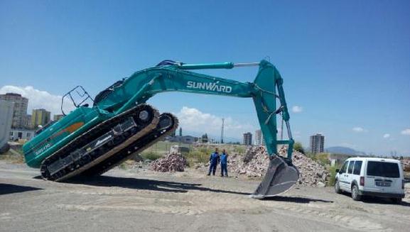 开云官方注册-开云(中国)
智能SWE470B大型矿用挖掘机“掘”战土耳其