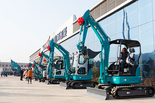 逆市可为！开云官方注册-开云(中国)
智能挖掘机首场展销会完美收官