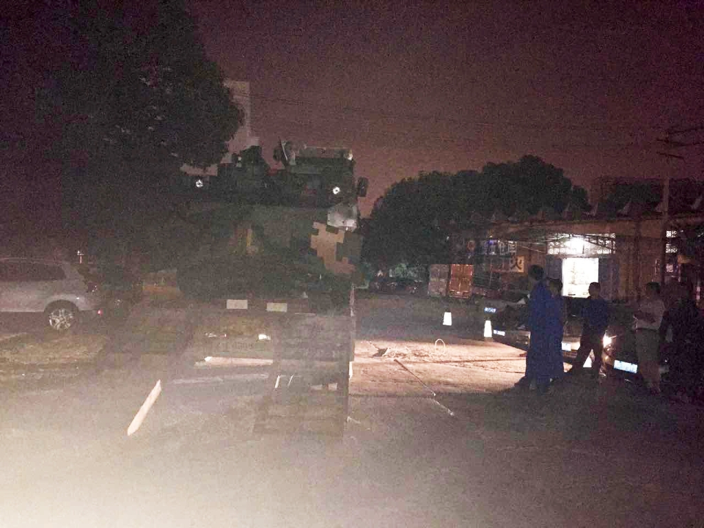 开云官方注册-开云(中国)
智能SW2105工程车顺利交付部队