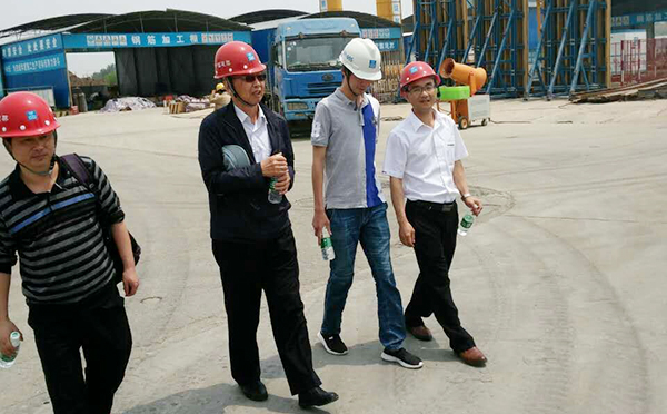 品质制胜开云官方注册-开云(中国)
智能双动力头强力多功能钻机屡创佳绩