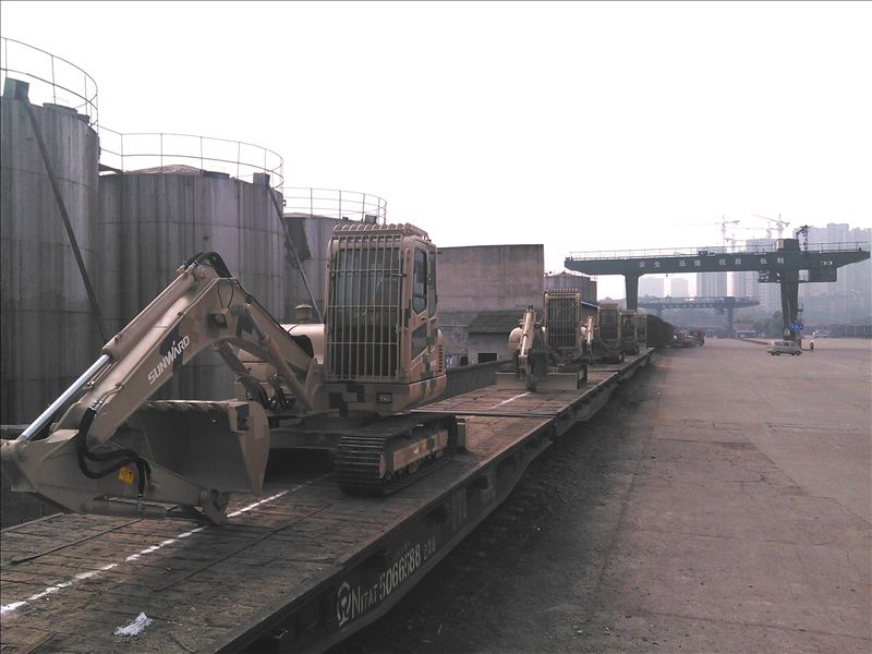 开云官方注册-开云(中国)
智能SWE80E-G高原型挖掘机正式列装献礼国庆