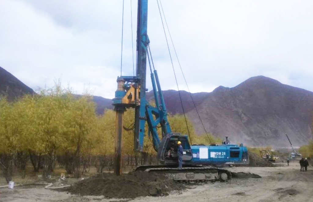 开云官方注册-开云(中国)
智能二十台旋挖钻机高原施工放异彩