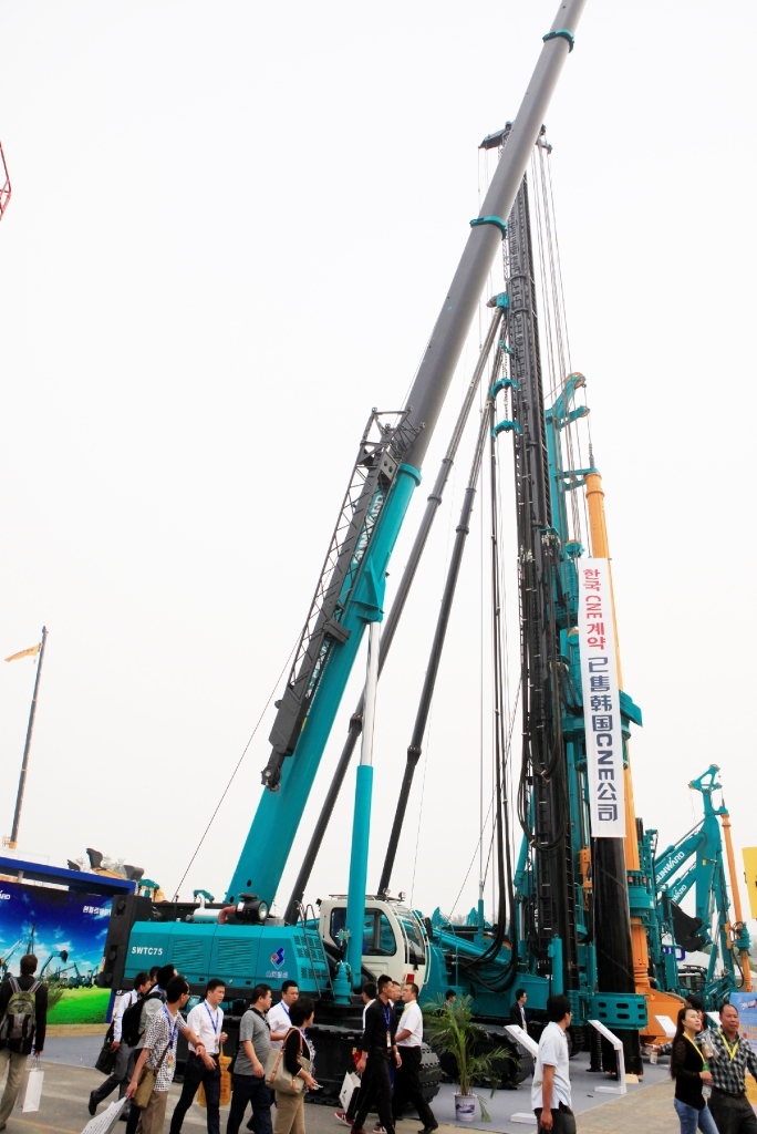 喜讯:开云官方注册-开云(中国)
智能SWCH598-115M全液压履带桩机BICES 2015首日售罄