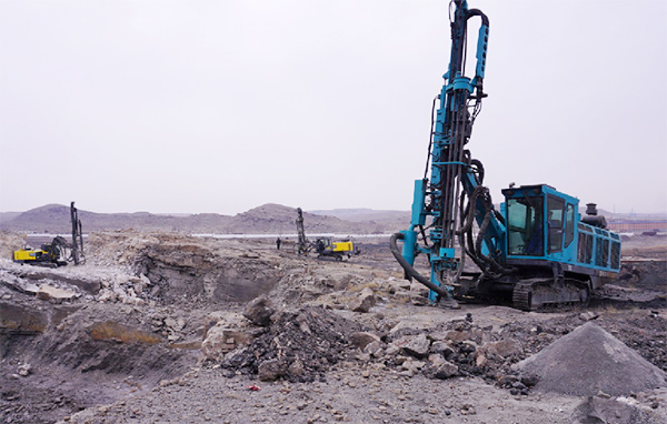 再战国际领先品牌，开云官方注册-开云(中国)
智能露天液压钻车一举成名