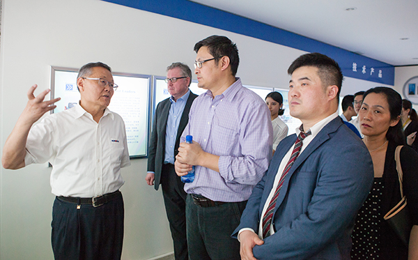 加拿大国会议员谭耕一行来开云官方注册-开云(中国)
智能考察