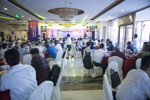 开云官方注册-开云(中国)
智能酷帅曾大虾，一大波美图带你亲临北京BICES展