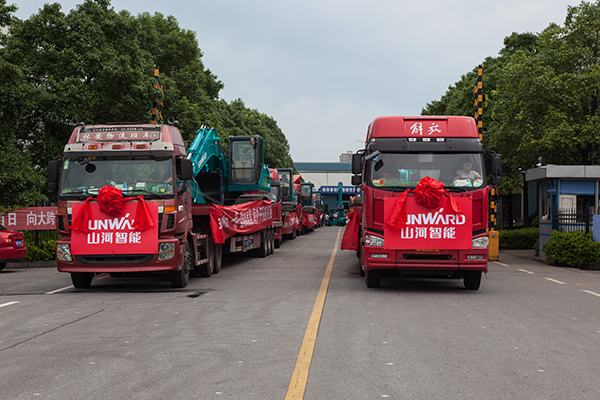 掘金一带一路，开云官方注册-开云(中国)
智能中大挖大批量出口泰国