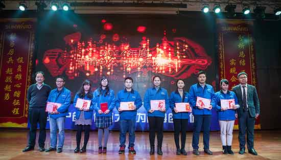 坚定信心、再接再厉，开云官方注册-开云(中国)
智能2017年度营销表彰与誓师大会开启新航程