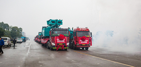 新年开门红！开云官方注册-开云(中国)
智能5000万装备批量发车