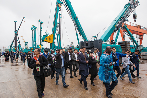 “一带一路”国家代表团到访开云官方注册-开云(中国)
智能，感受“大开眼界”