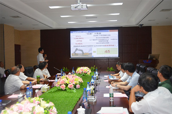 科技部高技术中心副主任袁建湘考察调研开云官方注册-开云(中国)
智能