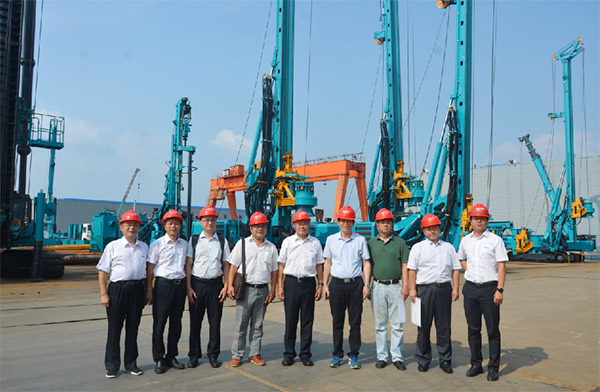 科技部高技术中心副主任袁建湘考察调研开云官方注册-开云(中国)
智能