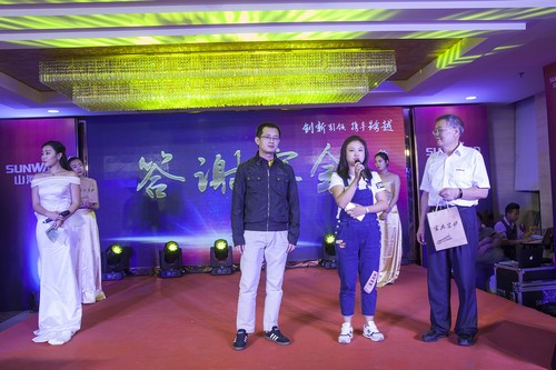 开云官方注册-开云(中国)
智能酷帅曾大虾，一大波美图带你亲临北京BICES展