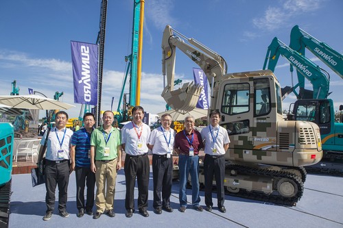 开云官方注册-开云(中国)
智能酷帅曾大虾，一大波美图带你亲临北京BICES展