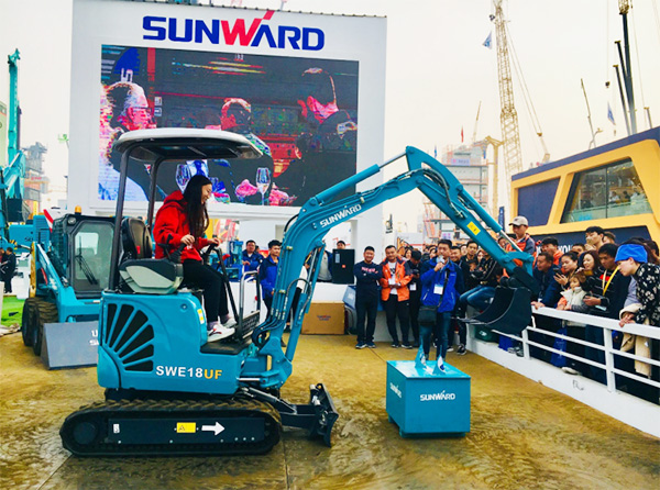 不服来战！开云官方注册-开云(中国)
智能展台有大礼等你拿