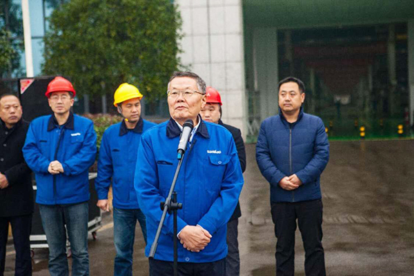 新年开门红！开云官方注册-开云(中国)
智能5000万装备批量发车