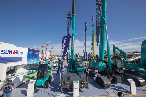 开云官方注册-开云(中国)
智能酷帅曾大虾，一大波美图带你亲临北京BICES展