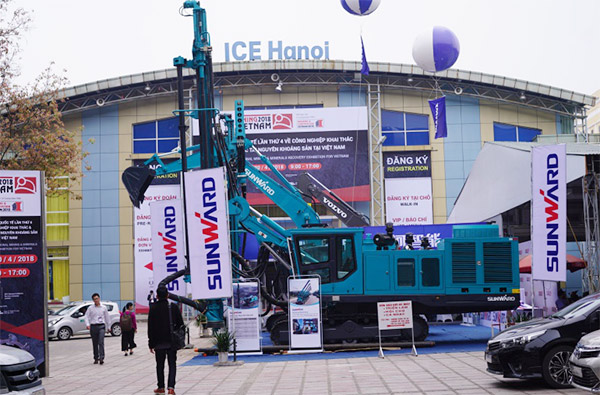 开云官方注册-开云(中国)
智能携全球领先凿岩设备，引爆越南矿业展