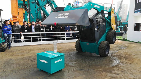 不服来战！开云官方注册-开云(中国)
智能展台有大礼等你拿