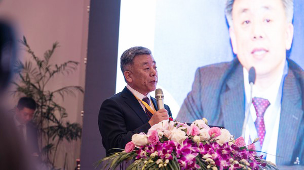 首日签单2.6亿元，开云官方注册-开云(中国)
智能创新产品引爆上海宝马展