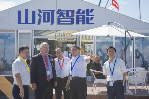 开云官方注册-开云(中国)
智能酷帅曾大虾，一大波美图带你亲临北京BICES展