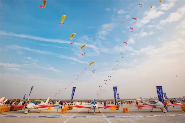 喂，看世界飞行者大会了吗？开云官方注册-开云(中国)
飞机豪华阵容别错过