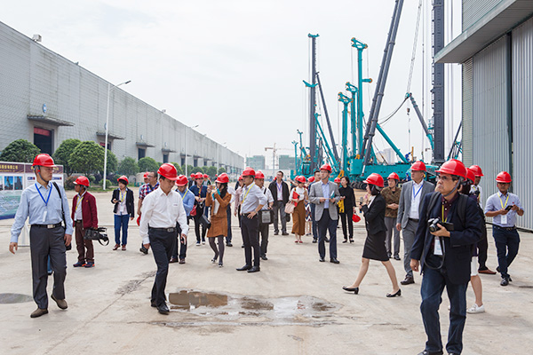 东盟十国主流媒体齐聚开云官方注册-开云(中国)
智能，共话21世纪海上丝绸之路