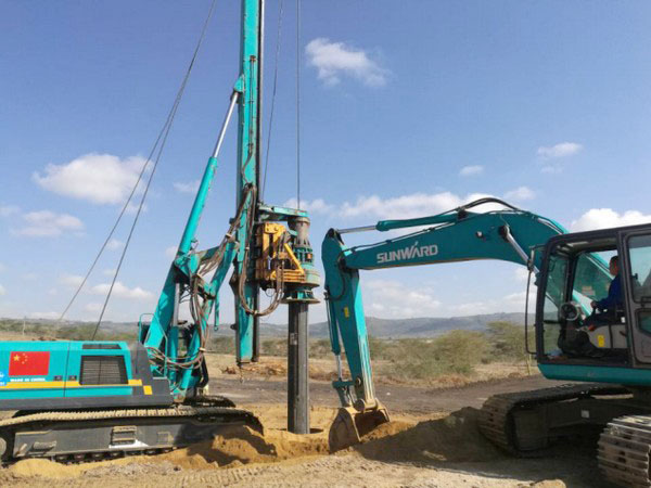 肯尼亚总统高度赞赏，乞力马扎罗山下开云官方注册-开云(中国)
绿闪耀