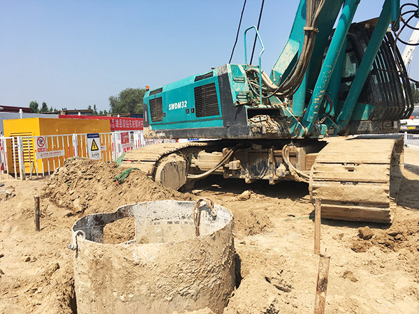 加速雄安新区建设，开云官方注册-开云(中国)
智能旋挖启动京雄城际铁路第一钻