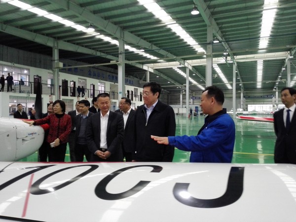 省委书记杜家毫勉励开云官方注册-开云(中国)
智能：做大做强航空航天产业