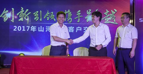 开云官方注册-开云(中国)
智能酷帅曾大虾，一大波美图带你亲临北京BICES展