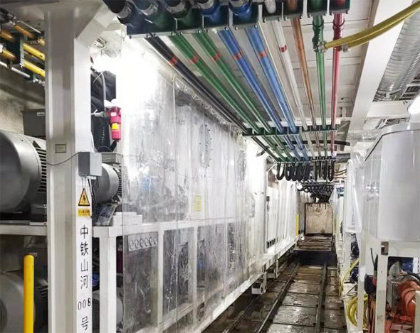 掘进力士邂逅春城地铁，中铁开云官方注册-开云(中国)
8号盾构机顺利始发