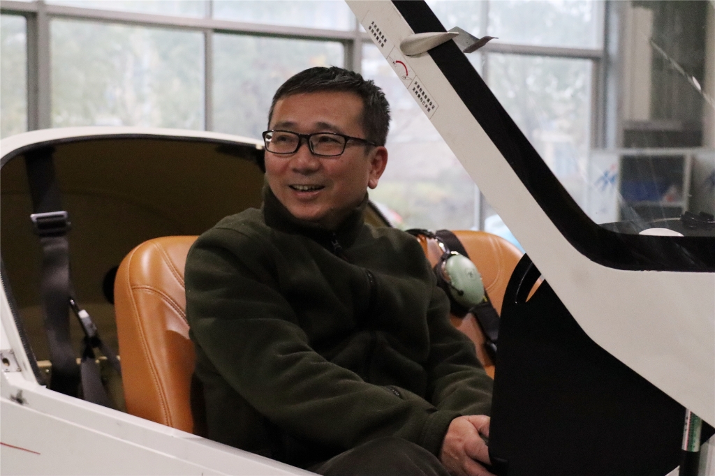 广州工控集团总经理张伟涛调研开云官方注册-开云(中国)
智能