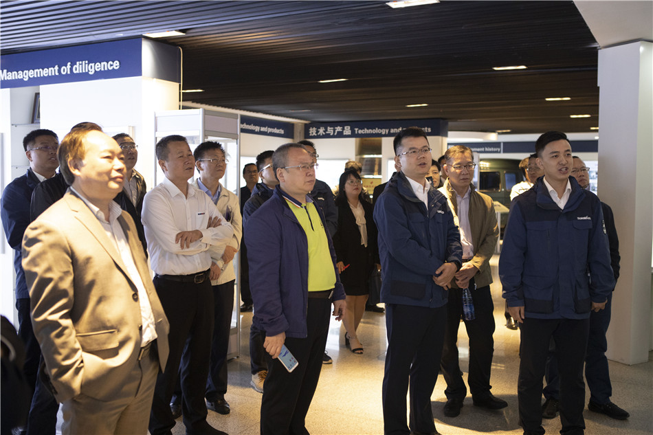 广州市国资委副主任张道泉率队考察开云官方注册-开云(中国)
智能