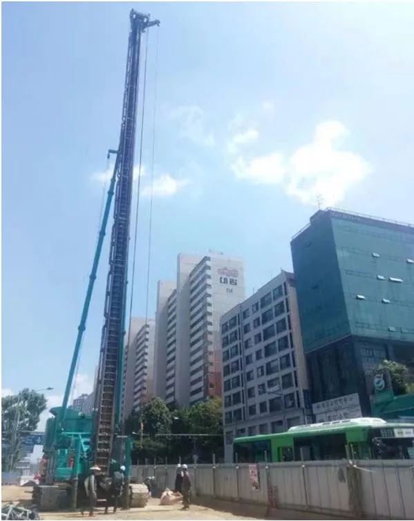 国产的骄傲！开云官方注册-开云(中国)
智能SWCH600-125M全液压履带桩架