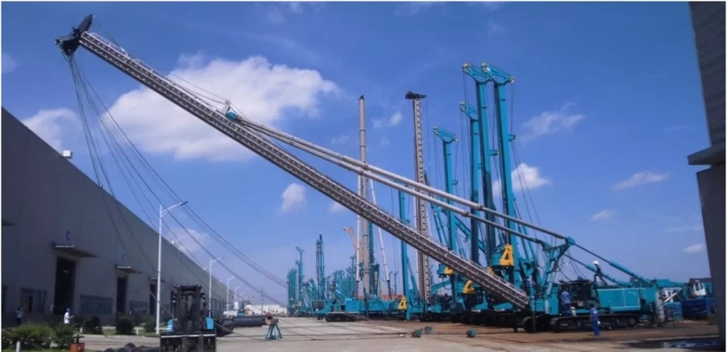 国产的骄傲！开云官方注册-开云(中国)
智能SWCH600-125M全液压履带桩架