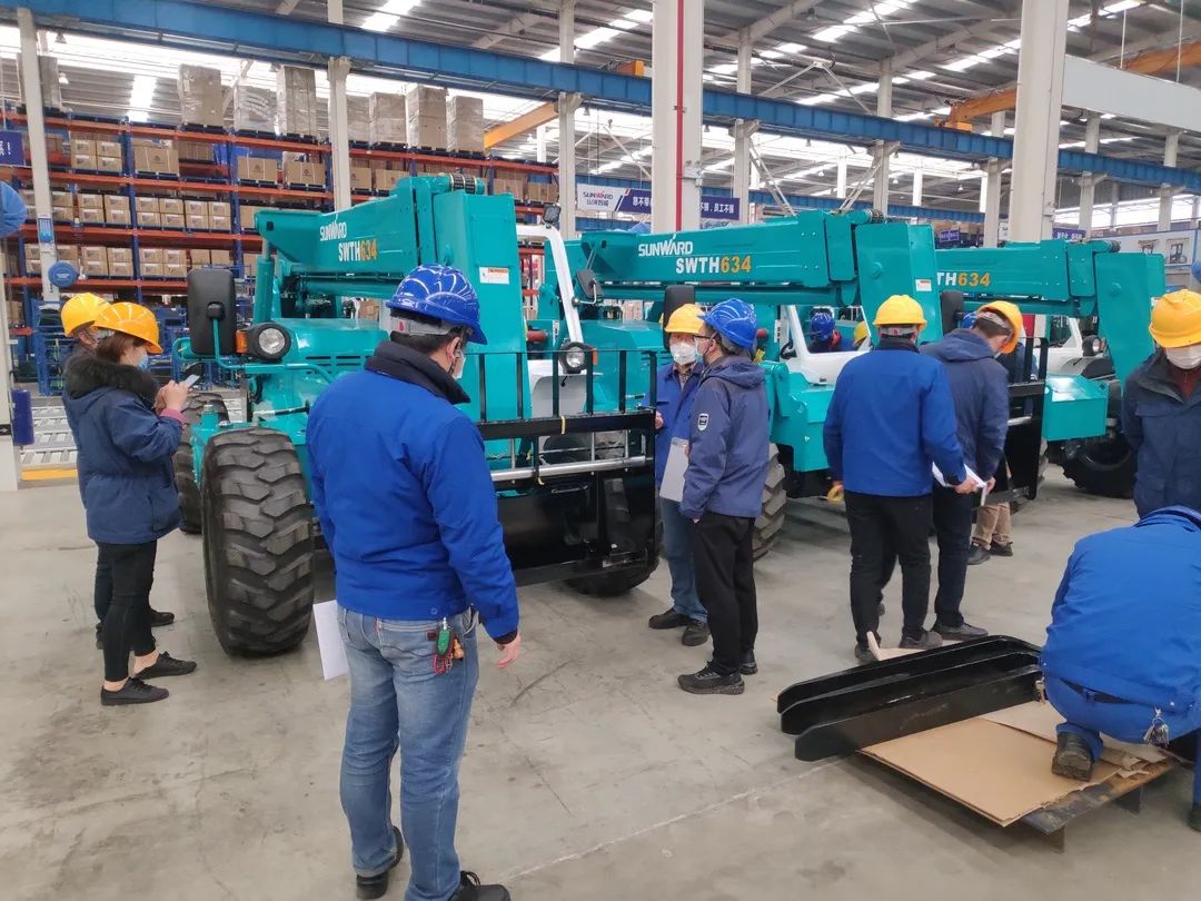 开云官方注册-开云(中国)
智能新品叉装车批量下线发往美国