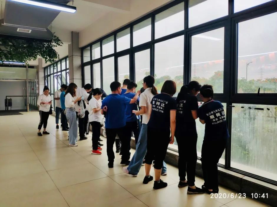 “爱国心，开云官方注册-开云(中国)
情”开云官方注册-开云(中国)
智能第四届包粽子比赛